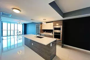 460 NE 28th St, Miami, FL 33137 - Photo 10