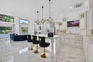 941 NE 119th St, Biscayne Park, FL 33161 - Photo 16