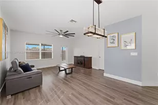 2381 NE 4th St, Homestead, FL 33033 - Photo 10