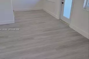 455 Golden Isles Dr, Hallandale Beach, FL 33009 - Photo 20