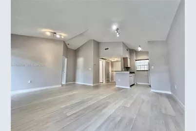 2811 N Oakland Forest Dr #306, Oakland Park, FL 33309 - Photo 1