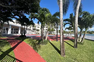 2811 N Oakland Forest Dr, Oakland Park, FL 33309 - Photo 32