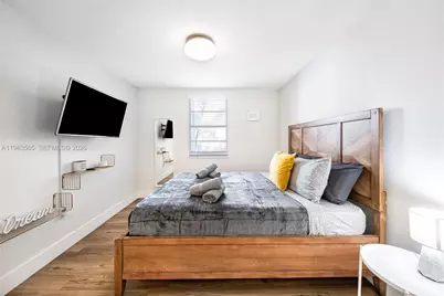 237 38th St #4, Miami Beach, FL 33140 - Photo 4