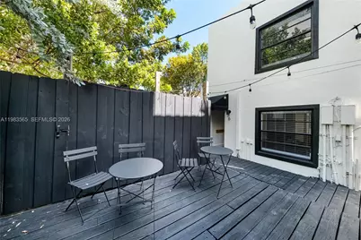 237 38th St #4, Miami Beach, FL 33140 - Photo 16