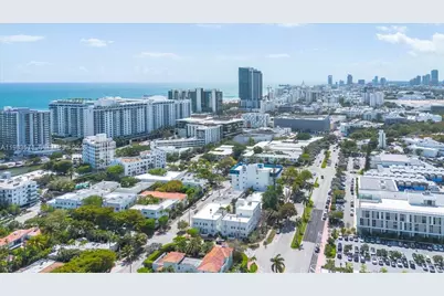 2463 Pine Tree Dr #PH, Miami Beach, FL 33140 - Photo 28