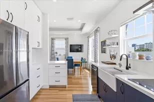 2463 Pine Tree Dr, Miami Beach, FL 33140 - Photo 6