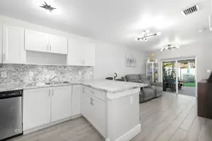 2419 NW 101st St, Miami, FL 33147 - Photo 6