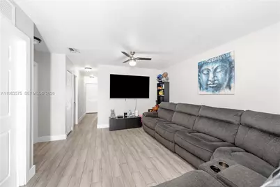 2419 NW 101st St, Miami, FL 33147 - Photo 16