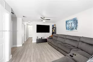 2419 NW 101st St, Miami, FL 33147 - Photo 16