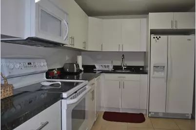 6039 Collins Ave #1006, Miami Beach, FL 33140 - Photo 6