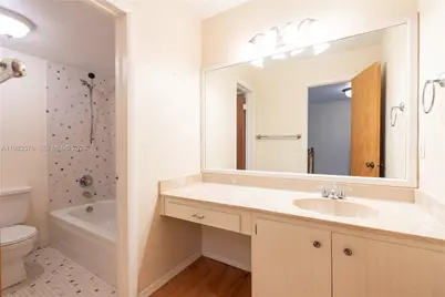 430 Commodore Dr #314, Plantation, FL 33325 - Photo 22