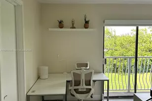 500 NE 2nd St, Dania Beach, FL 33004 - Photo 8