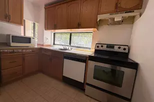 16909 N Bay Rd, Sunny Isles Beach, FL 33160 - Photo 6