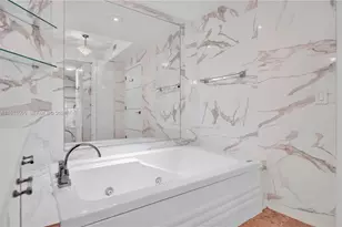 4775 Collins Ave, Miami Beach, FL 33140 - Photo 34