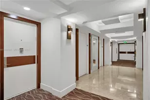 4775 Collins Ave, Miami Beach, FL 33140 - Photo 4