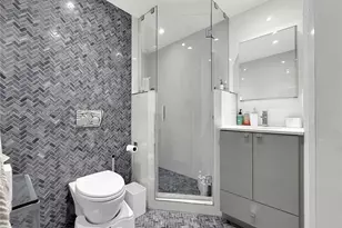 4775 Collins Ave, Miami Beach, FL 33140 - Photo 44