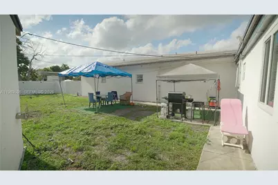 1720 NW 124th Ter, Miami, FL 33167 - Photo 14