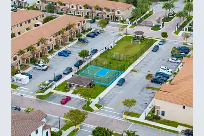 9380 W 33rd Ln, Hialeah, FL 33018 - Photo 44