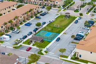 9380 W 33rd Ln, Hialeah, FL 33018 - Photo 44