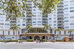 6039 Collins Ave, Miami Beach, FL 33140 - Photo 18