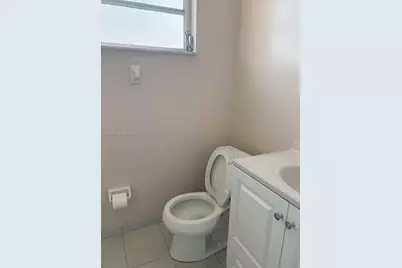 410 SE 2nd St #102, Hallandale Beach, FL 33009 - Photo 8