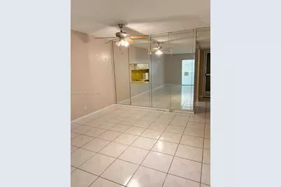 410 SE 2nd St #102, Hallandale Beach, FL 33009 - Photo 2