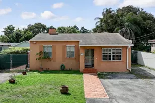 2122 SW 58th Ave, Miami, FL 33155 - Photo 1