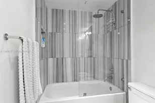 2500 Parkview Dr, Hallandale Beach, FL 33009 - Photo 22