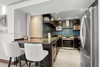 2500 Parkview Dr #2319, Hallandale Beach, FL 33009 - Photo 4