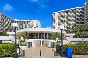 2500 Parkview Dr, Hallandale Beach, FL 33009 - Photo 40