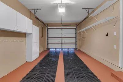 10635 NW 54th St, Doral, FL 33178 - Photo 26