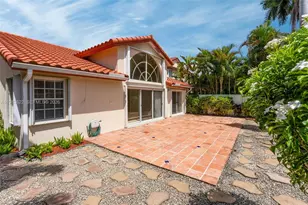 10635 NW 54th St, Doral, FL 33178 - Photo 28