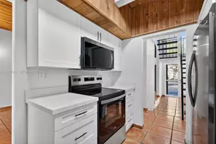 10406 SW 76th St, Miami, FL 33173 - Photo 20