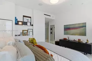 100 Lincoln Rd, Miami Beach, FL 33139 - Photo 22