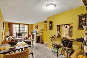 8145 NW 7th St, Miami, FL 33126 - Photo 20
