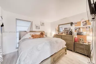 9459 SW 76th St, Miami, FL 33173 - Photo 4