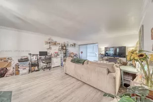 9459 SW 76th St, Miami, FL 33173 - Photo 8