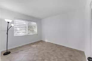 7722 Camino Real, Miami, FL 33143 - Photo 14