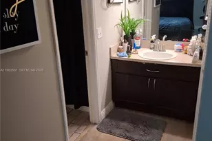 9450 Live Oak Pl, Davie, FL 33324 - Photo 8