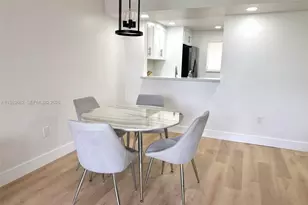 8075 SW 107th Ave, Miami, FL 33173 - Photo 6