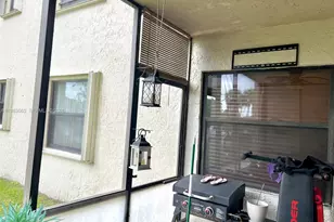 11304 Taft St, Pembroke Pines, FL 33026 - Photo 16