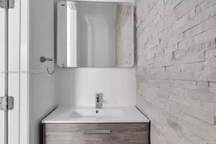 624 SW 147th Ave, Pembroke Pines, FL 33027 - Photo 6