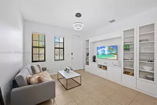 659 NE 191st St, Miami, FL 33179 - Photo 4