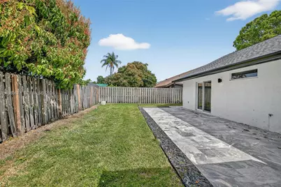 8301 NW 52nd St, Lauderhill, FL 33351 - Photo 30