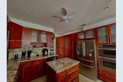 7943 NW 111th Ct, Doral, FL 33178 - Photo 10