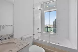 950 Brickell Bay Dr, Miami, FL 33131 - Photo 28