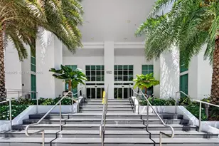 950 Brickell Bay Dr, Miami, FL 33131 - Photo 2