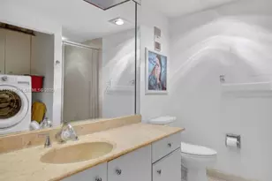 20281 E Country Club Dr, Aventura, FL 33180 - Photo 48