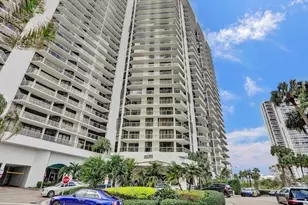 20281 E Country Club Dr, Aventura, FL 33180 - Photo 10