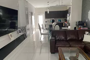 4745 NW 84th Ct, Doral, FL 33166 - Photo 4